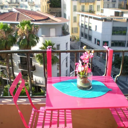 Le California